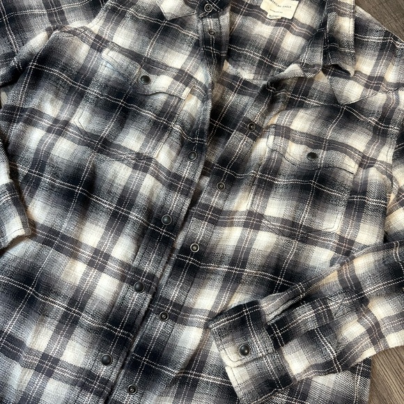 American Eagle | Plaid Flannel - Picture 2 of 6